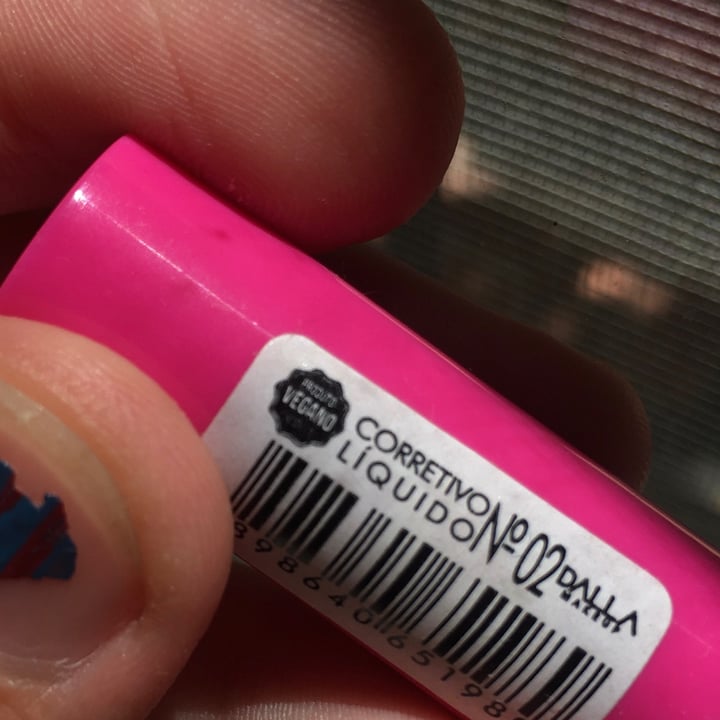 photo of Dalla Makeup Corretivo Líquido shared by @luciagabriela on  28 Jan 2022 - review
