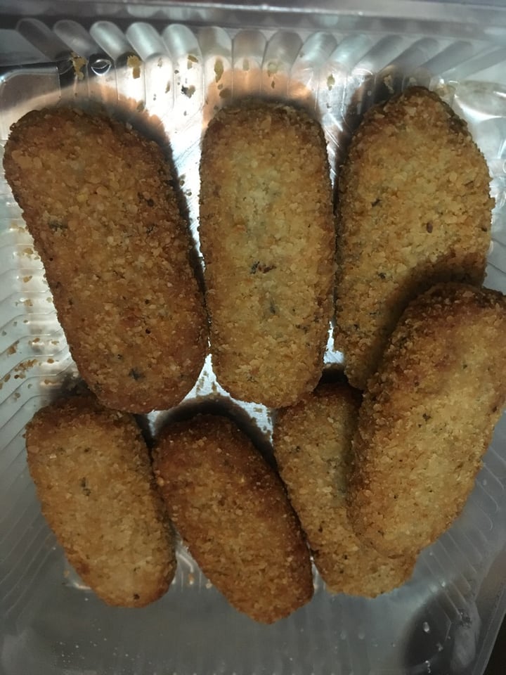 photo of Vegandhi - Comida Vegana Nuggets shared by @lauchis on  01 Jan 2020 - review