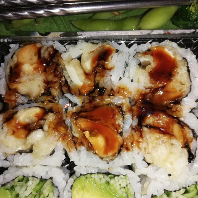 Foto do prato “Tempera Mushroom Sushi”