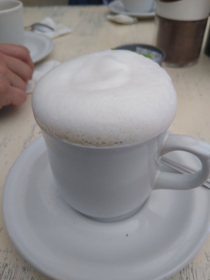 review photo of Restaurant tierra mestiza Capuchino vainilla con leche de coco shared by @inezaduran on 24 Mar 2020 - review