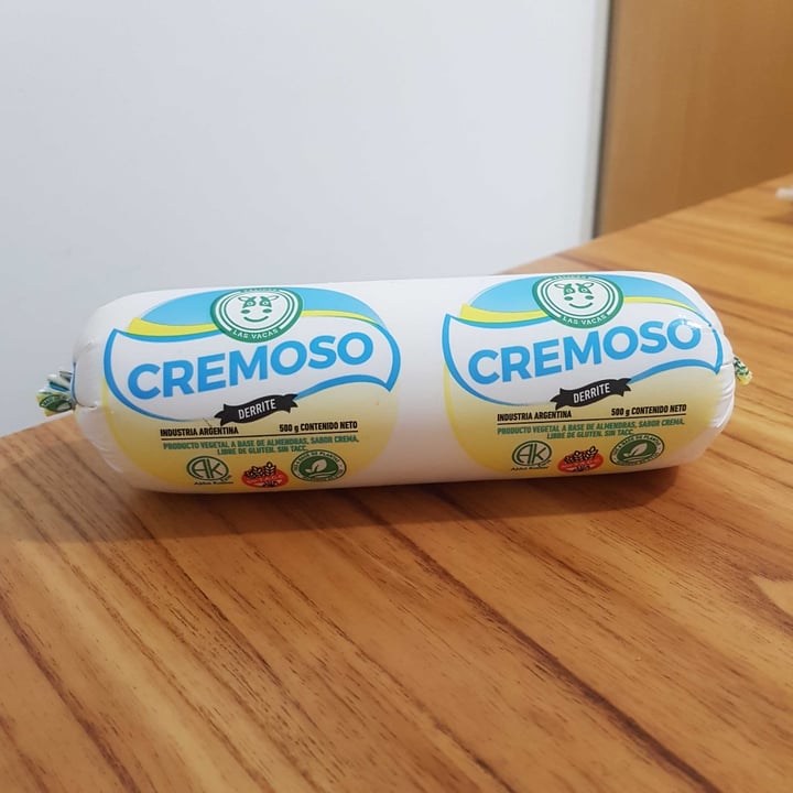 photo of Felices Las Vacas Queso Cremoso en Cilindro shared by @sofiamorbiducci on  20 Sep 2021 - review