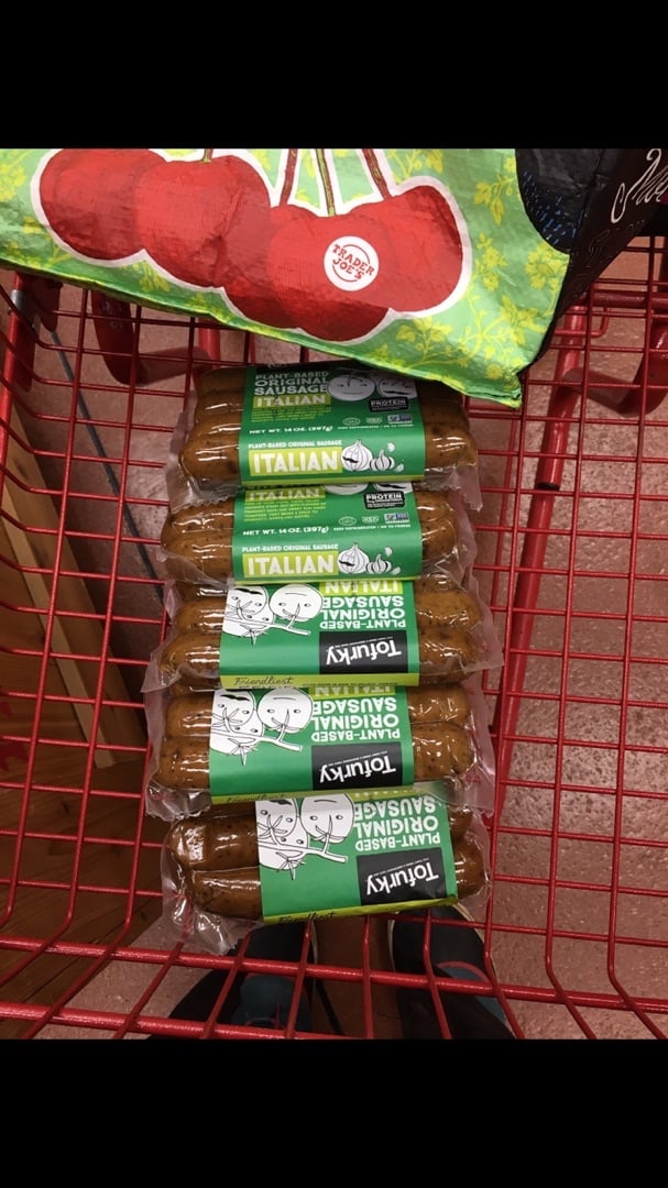 review photo of Tofurky Plant-based Sausages Italian shared by @aluvsu on 01 Apr 2020 - review
