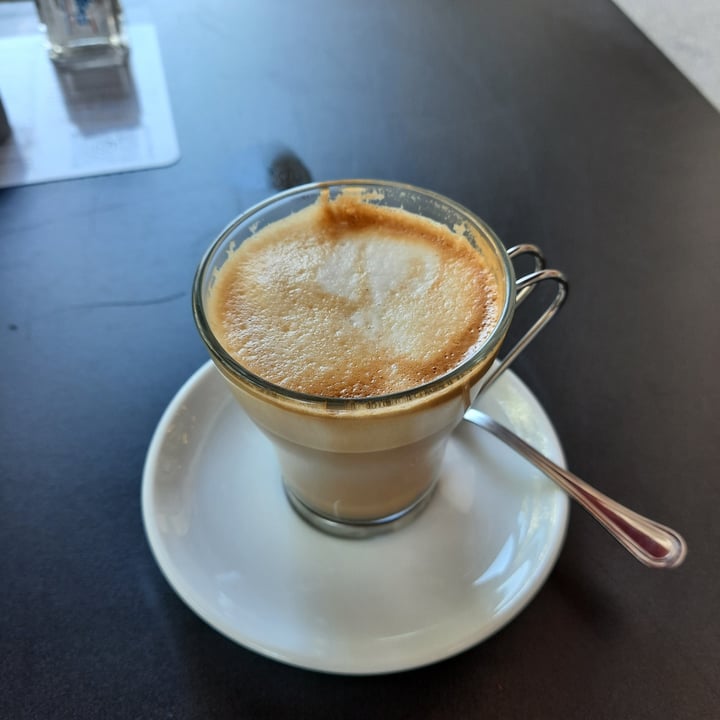 photo of Efrem - Gourmet Boutique and Finest Bar latte di soia macchiato shared by @elisa95 on  26 Jun 2022 - review