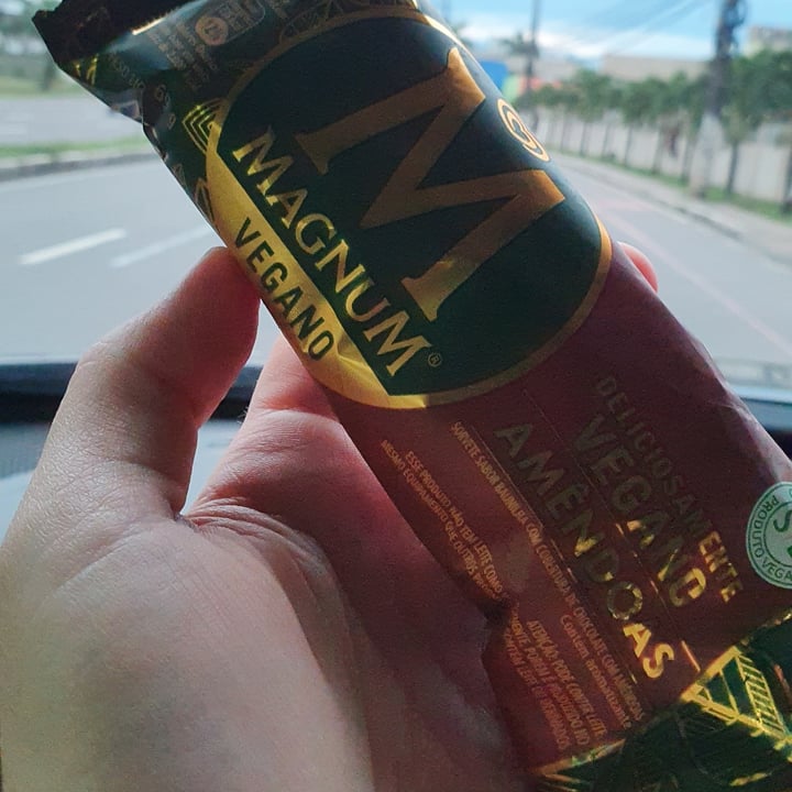 review photo of Magnum Vegano De Amêndoas shared by @boninbruno on 27 Mar 2022 - review