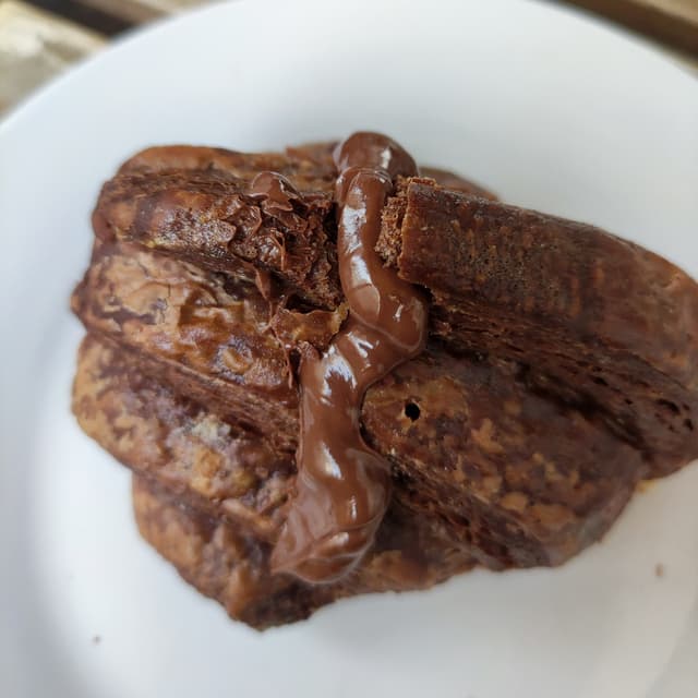 Photo of the dish “Cornetto al cacao farcito con cioccolato”