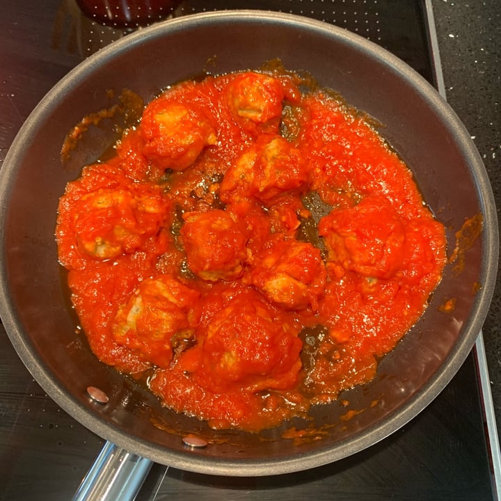 review photo of Revolu Green Albóndigas Con Tomate shared by @mariagonzalez1 on 31 Mar 2022 - review