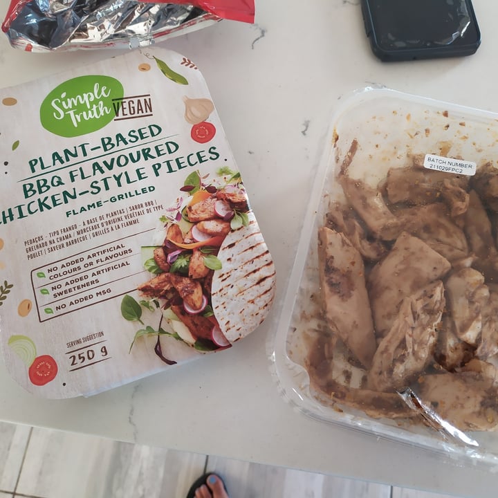 photo of Simple Truth BBQ Chicken Pieces shared by @deidrejohnson on  29 Jan 2022 - review