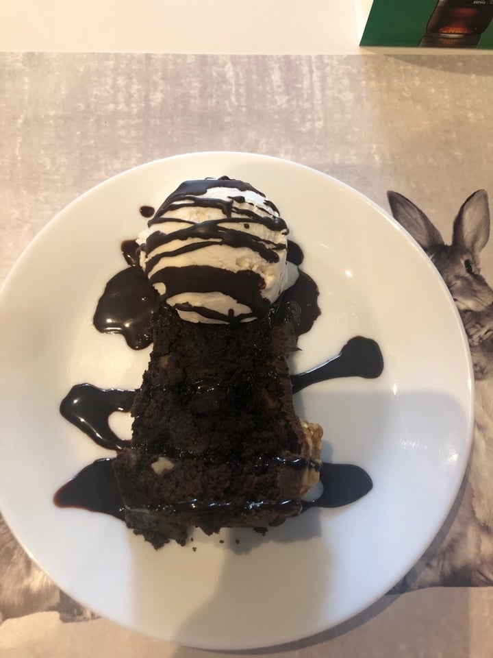review photo of my lola vegan food Brownie De Chocolate shared by @anasiilvaa on 23 Nov 2019 - review