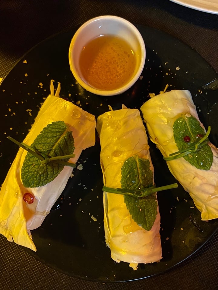 photo of The Wala Room Raw Vietnamese Rolls shared by @abswans on  24 Jan 2020 - review