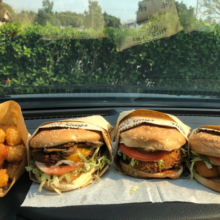 photo of Nice Guys 100% Vegan Spicy Chicken Sandwich shared by @veganfoodie101 on  29 Jan 2021 - review