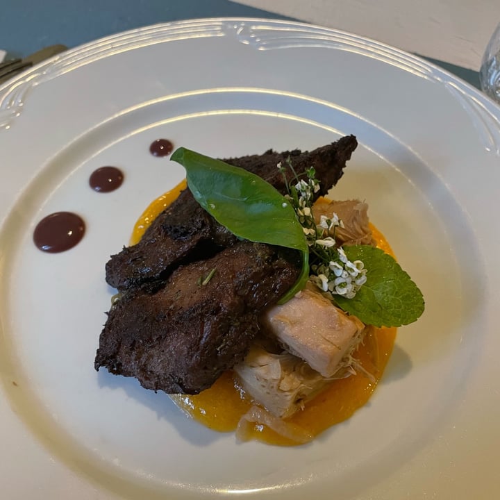 review photo of Ristorante La Casina di Alice seitan marinato con salsa di cachi e jack fruit saltato shared by @communist-tofu on 05 Dec 2021 - review