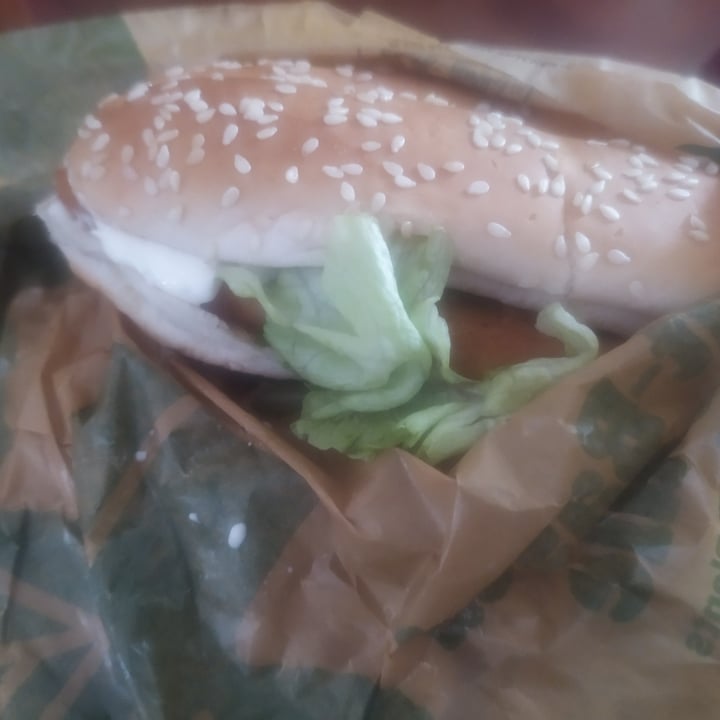 photo of Burger King Blue Route Mall Plant Based Royale shared by @michthevegan on  15 Oct 2021 - review