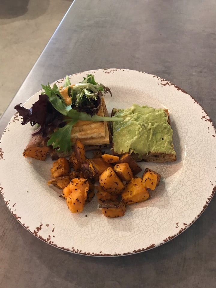 review photo of Seed Plant-Based Cafe Breakfast Sandwich shared by @dianna on 12 Jan 2019 - review