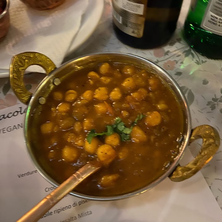 photo of Karmacola Curry di ceci shared by @aledece on  09 Dec 2021 - review