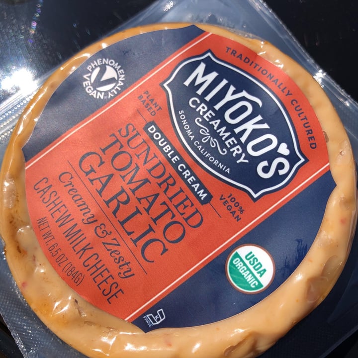 photo of Miyoko's Creamery Double Cream Sundried Tomato Garlic Cashew Milk Cheese shared by @thoseannoyingvegans on  13 Mar 2021 - review