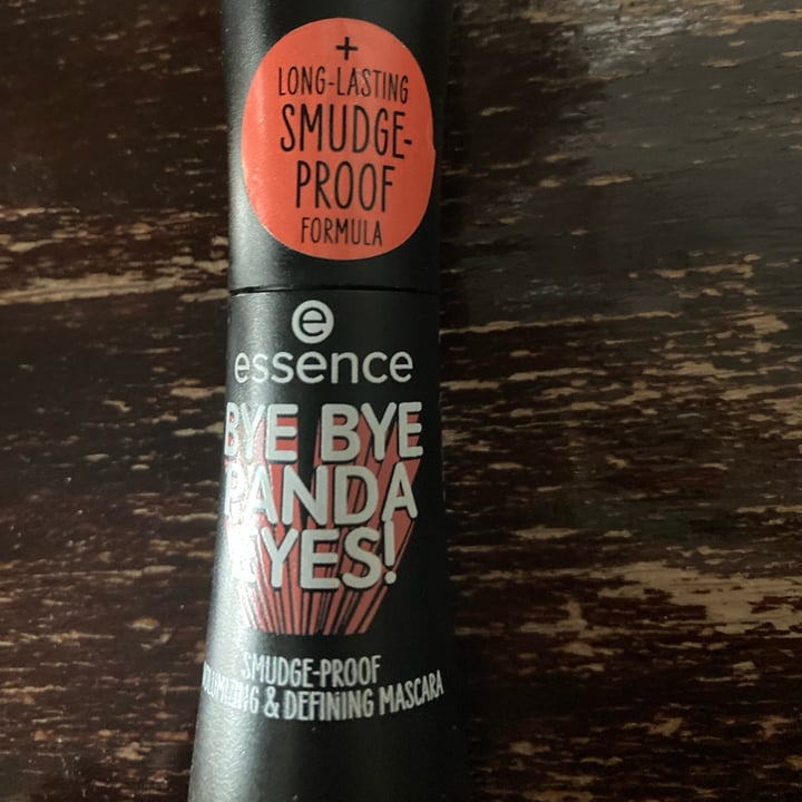 photo of Essence Cosmetics Bye bye Panda Eyes Smudge-proof Volumizing and Defining Mascara shared by @m0rgan on  13 Jan 2022 - review