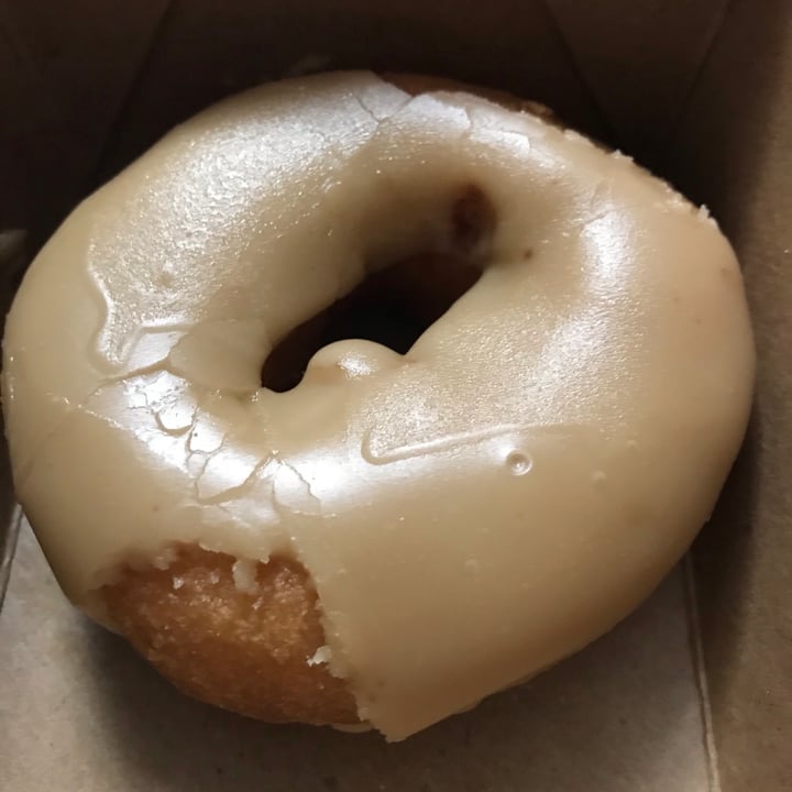 photo of Santana's Vegan Grill Maple doughnut shared by @mallory17 on  29 Aug 2020 - review