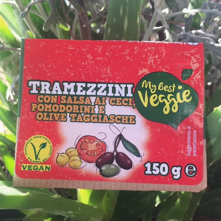 photo of My Best Veggie Tramezzini ceci pomodorini e olive taggiasche shared by @vegali99 on  20 Apr 2022 - review