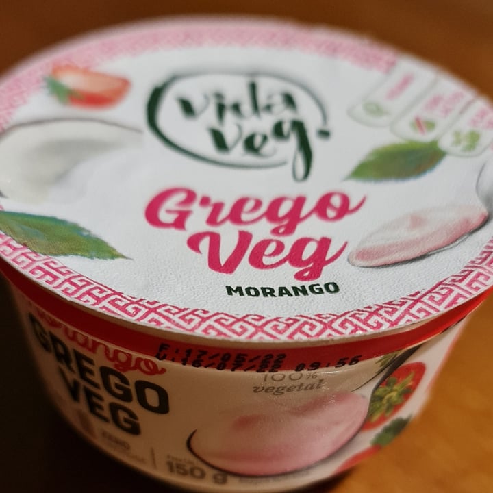review photo of Vida Veg Grego Veg Morango shared by @damont on 16 Jun 2022 - review