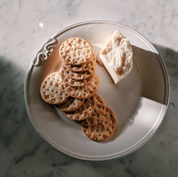 review photo of Damona Brie shared by @mon19 on 25 Jan 2021 - review