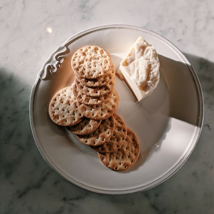 photo of Damona Brie shared by @mon19 on  25 Jan 2021 - review