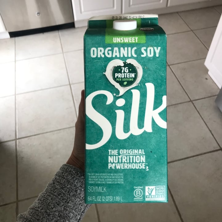 photo of Silk Organic Unsweet Soymilk  shared by @curvycarbivore on  06 Apr 2020 - review