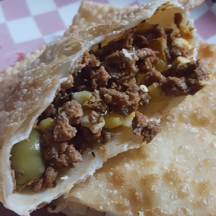 review photo of Pastelaria Vegana do Romilto Pastel De Carne De Soja Com Queijo Vegano shared by @caiocesarbim on 01 May 2022 - review