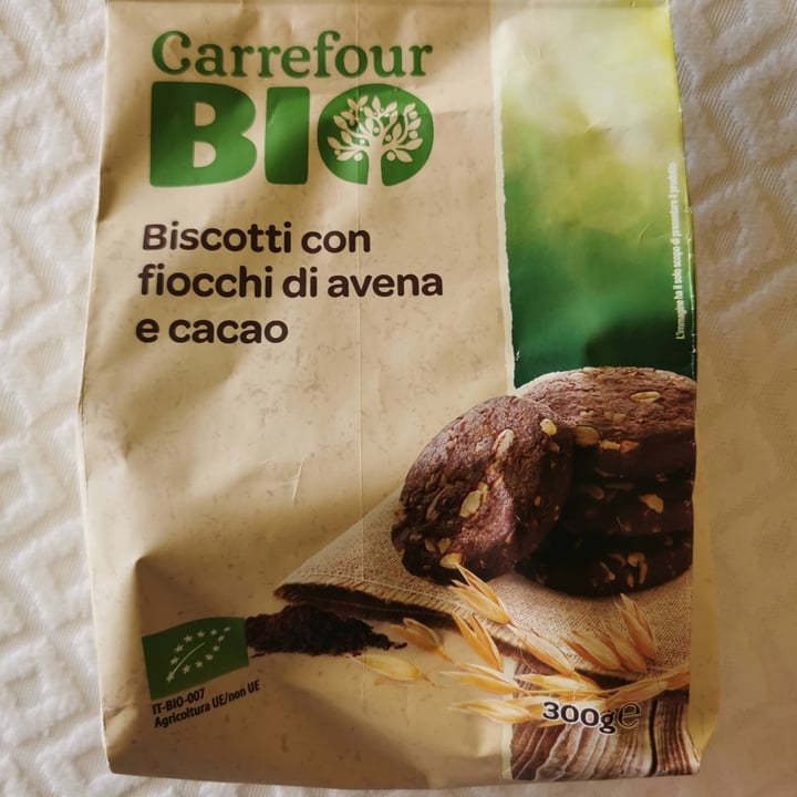 photo of Carrefour Bio Biscotti Con Fiocchi Di Avena E Cacao shared by @-mandragola- on  26 Jul 2022 - review