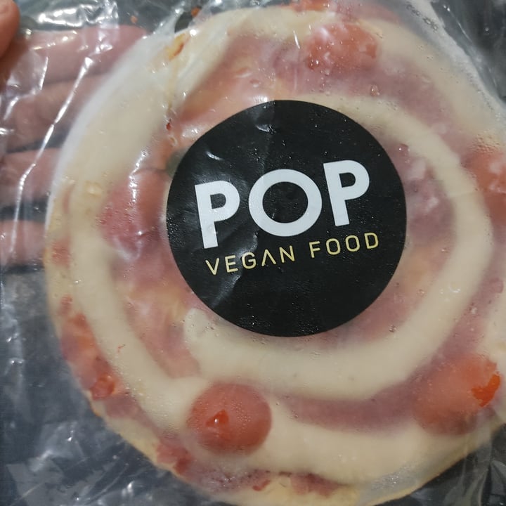 photo of popvegan pizza shared by @lianesoares on  30 Sep 2022 - review