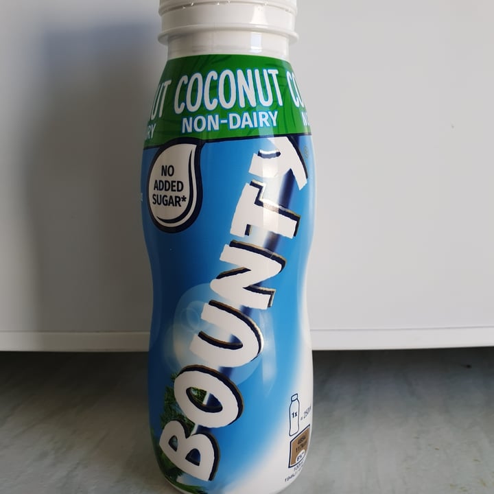 photo of Bounty Bounty Coconut Milkshake shared by @abstrawn on  30 Jul 2020 - review