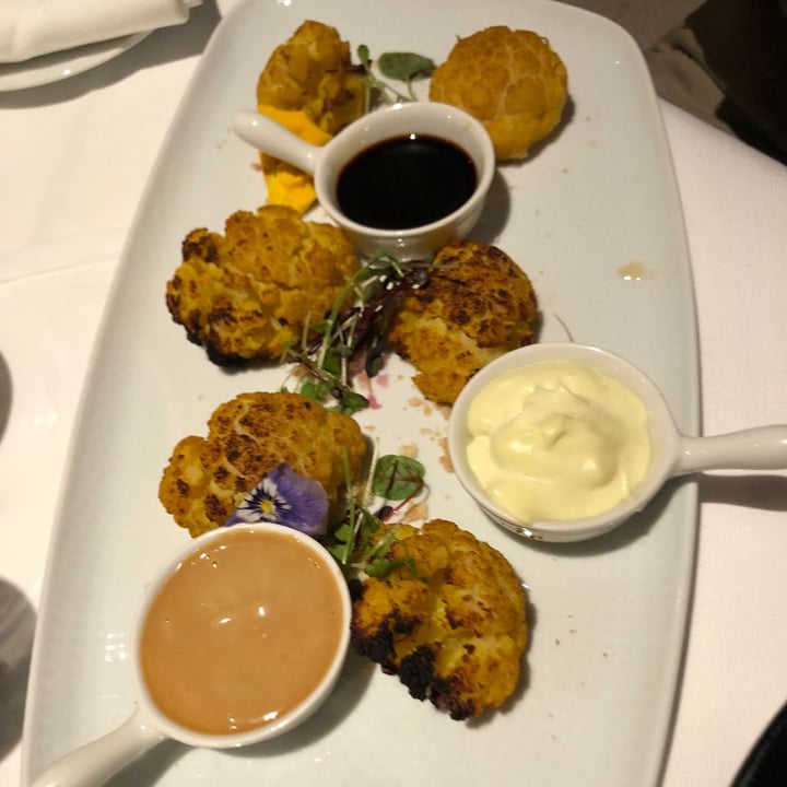 review photo of Restaurant Gasthof Stanglwirt Crispy Baked Cauliflower w. 3 Dips shared by @alwaysellerbrock on 19 Dec 2021 - review