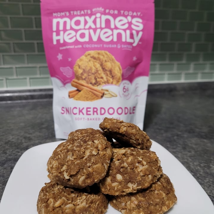photo of Maxine’s Heavenly Snicker doodles shared by @veganonvanisle on  16 Nov 2021 - review