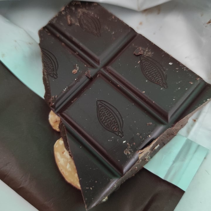 photo of Hacendado Chocolate con almendras 72% cacao shared by @saruchi on  04 Mar 2021 - review