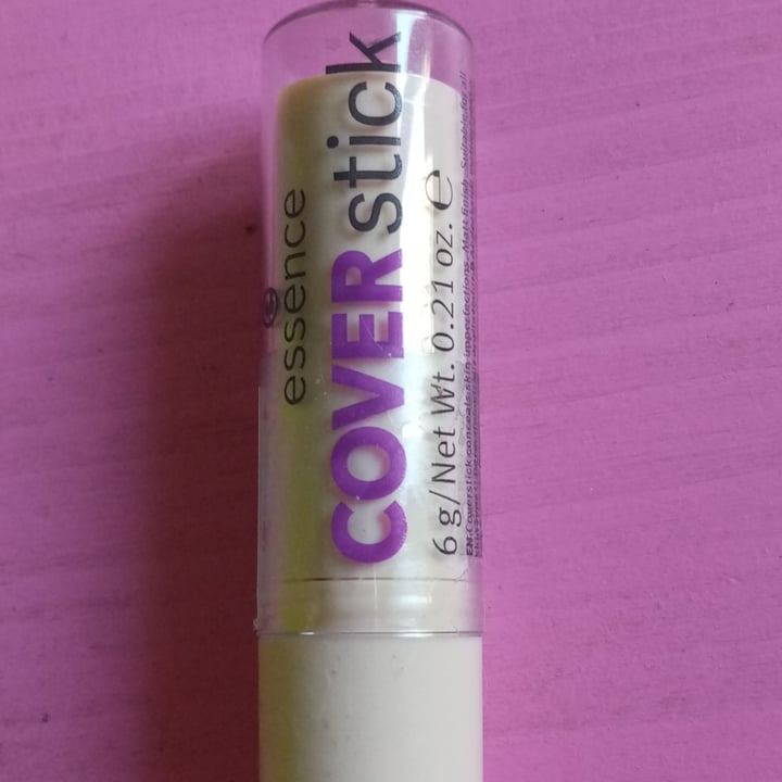 photo of Essence  Coverstick shared by @valeveg75 on  18 Aug 2022 - review