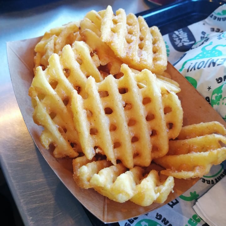 photo of What The Pitta Camden Seasoned Waffle Fries shared by @bradipina on  27 Feb 2022 - review