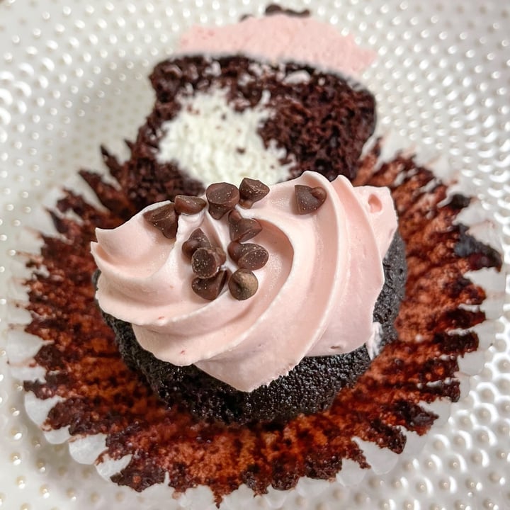 photo of Rubicon Bakers Neapolitan Cupcakes shared by @alleycatz on  22 Jul 2022 - review