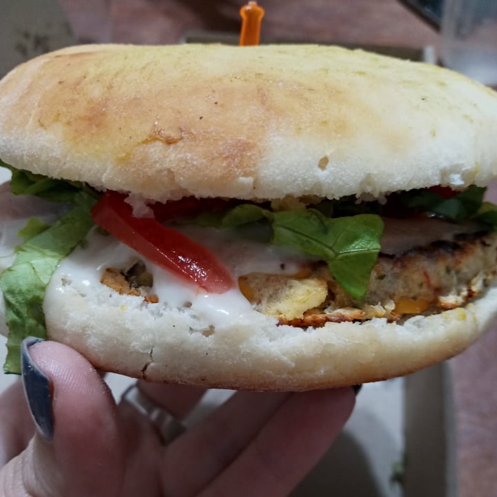 photo of Rico y Suave Hamburguesas shared by @lulu19 on  11 Apr 2021 - review
