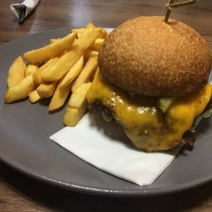 review photo of Vege Joy Pizza & Burger Pulled "Pork" Burger shared by @mariagicheva on 18 Jun 2020 - review