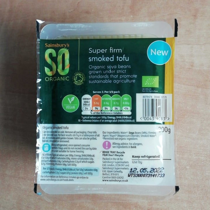 photo of Sainsbury's so organic Super firm smoked tofu shared by @emmam99 on  16 Apr 2022 - review