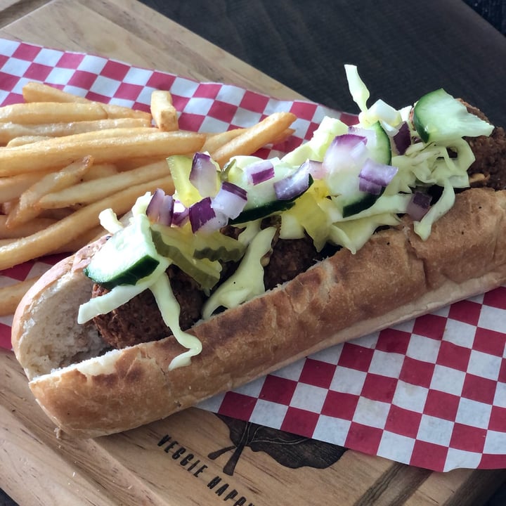 photo of Veggie Happy Hotdog Falafel shared by @palomaiturrizar on  17 Jan 2022 - review