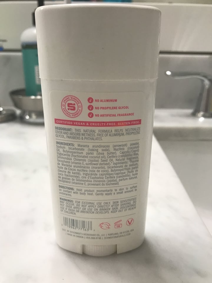 photo of Schmidt's Rose + Vanilla Deodorant stick shared by @tatumrebelle on  17 Jan 2020 - review