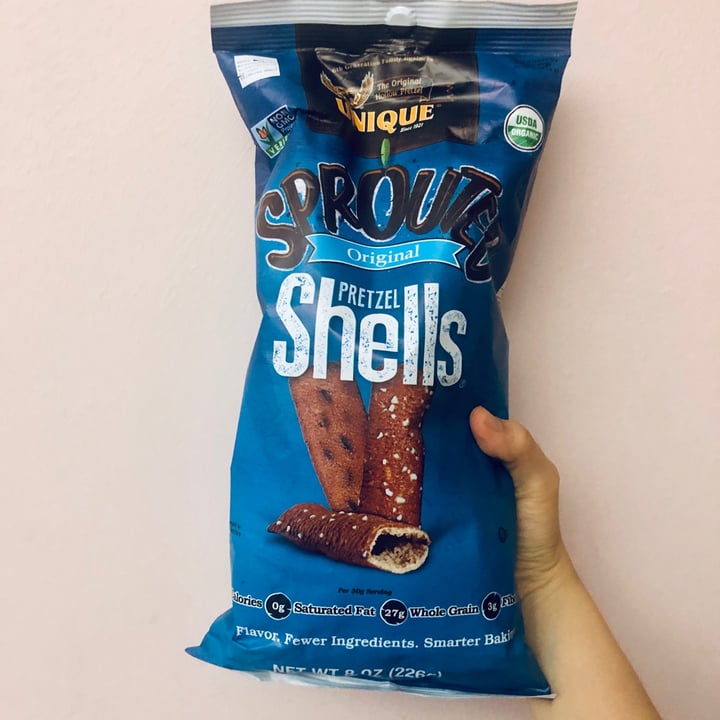 photo of Unique Sprouted Shell Pretzels shared by @nicnicnic on  17 Jun 2020 - review