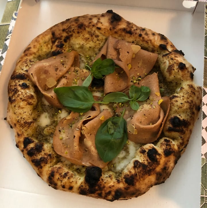 photo of Pizzeria Assaje Trieste Pistacchio E Mortadella Vegana shared by @zombieinblack on  28 Jul 2022 - review