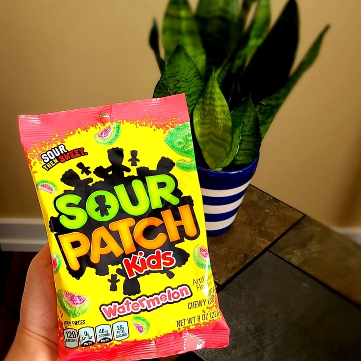 photo of Sour Patch Kids Sour Patch Kids Watermelon shared by @agreene428 on  20 Feb 2021 - review