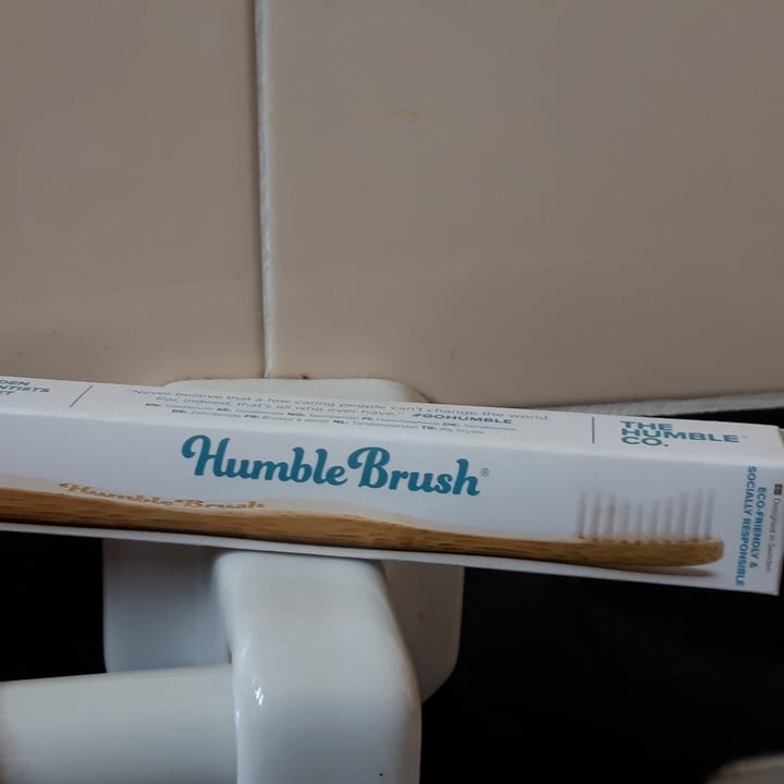 review photo of Humble Brush Cepillo De Dientes shared by @catproblems on 19 Oct 2021 - review