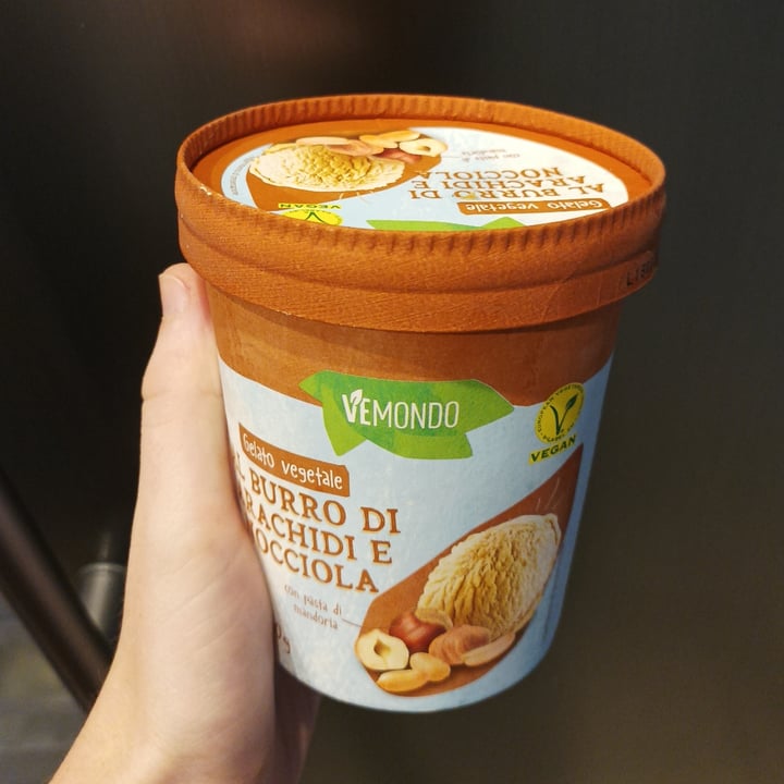 review photo of Vemondo Gelato al burro di arachidi e nocciola shared by @ninarossi on 19 Sep 2022 - review