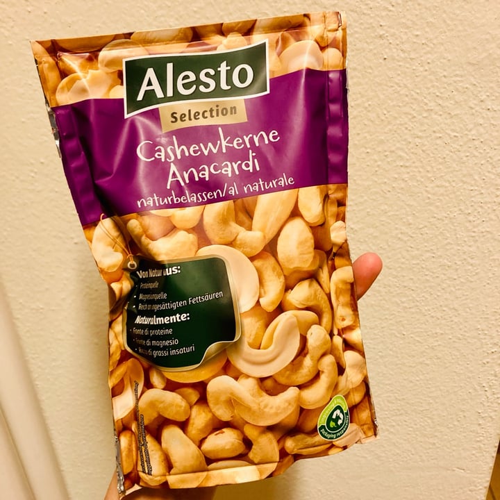 review photo of Alesto Anacardi shared by @elenasani on 13 Dec 2021 - review