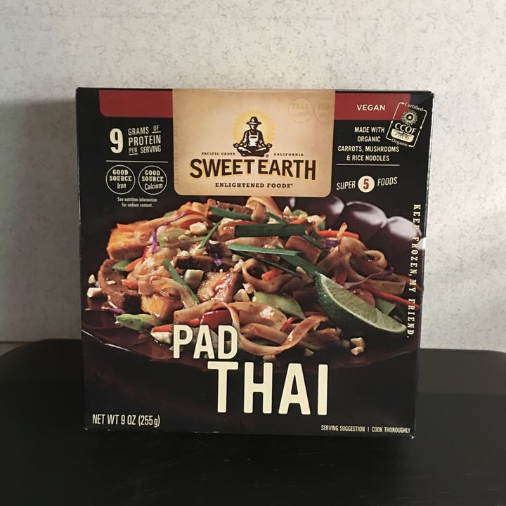 photo of Sweet Earth Pad Thai shared by @new-york-vegan on  03 Jun 2022 - review