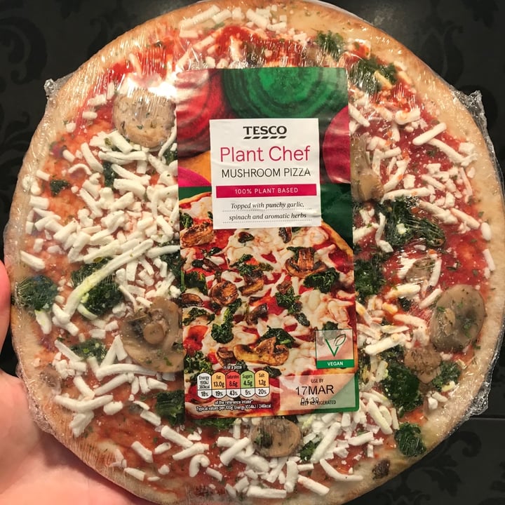photo of Tesco Plant chef mushroom pizza shared by @abicado on  19 Mar 2020 - review