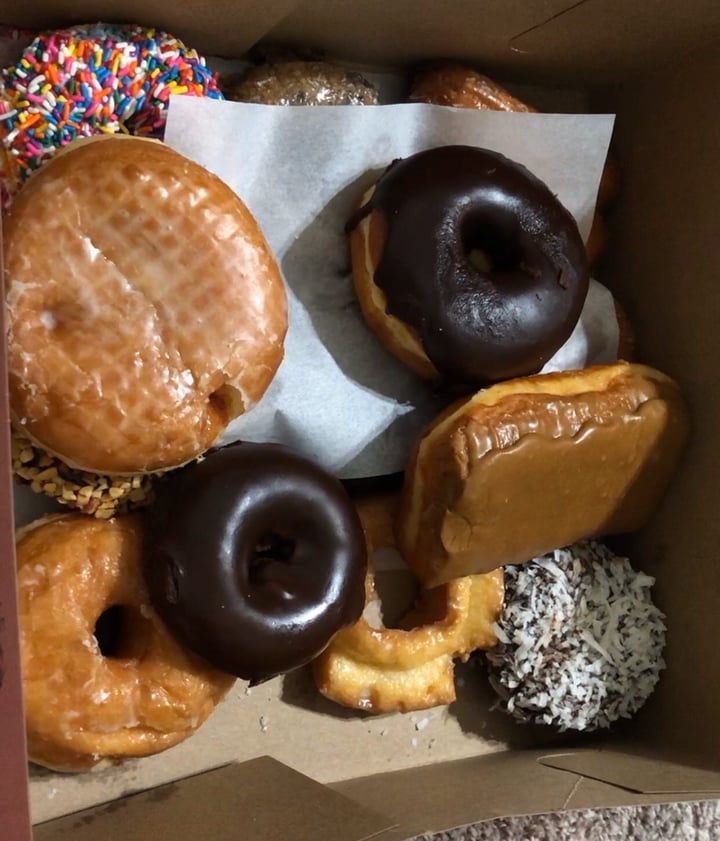 photo of Voodoo Doughnut Vegan Doughnuts shared by @anacarlahd on  29 Feb 2020 - review